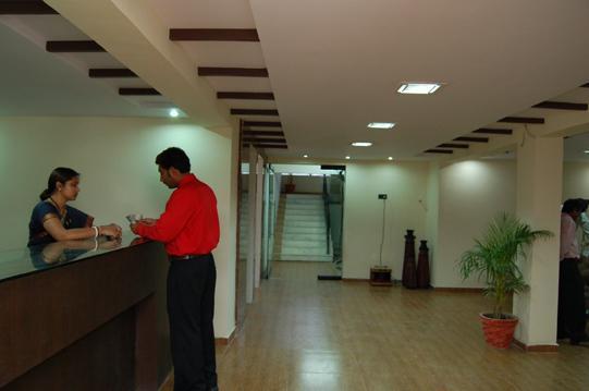 Hotel Royal Regency Bori  Exterior foto