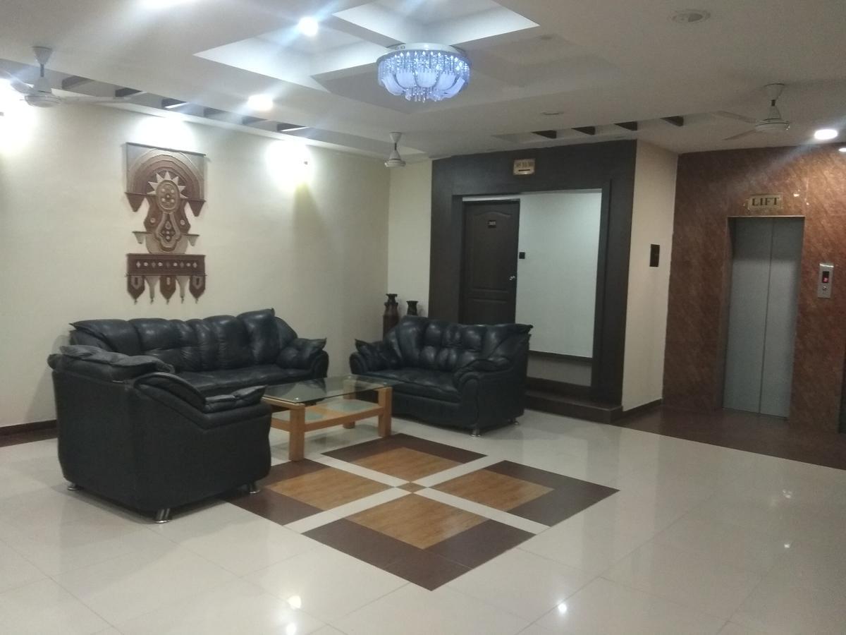 Hotel Royal Regency Bori  Exterior foto