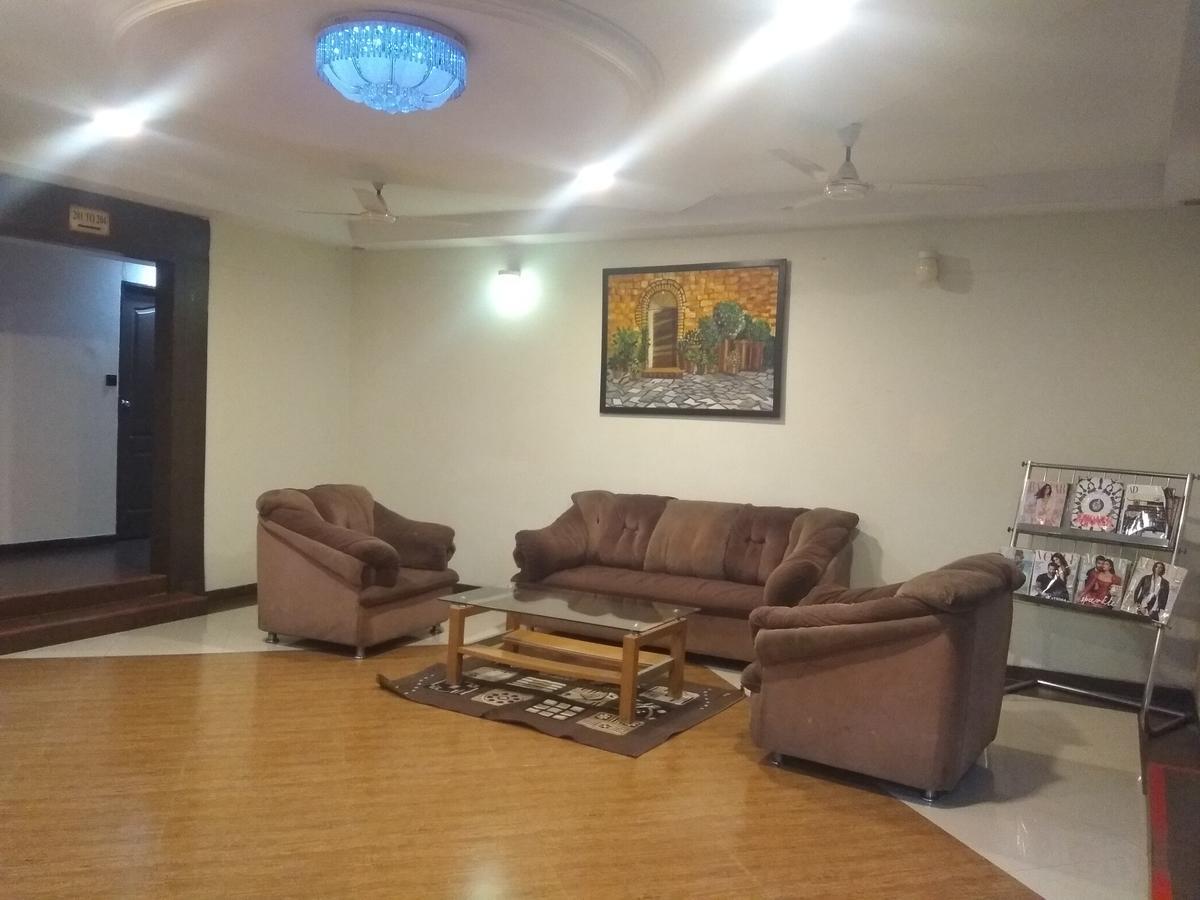 Hotel Royal Regency Bori  Exterior foto
